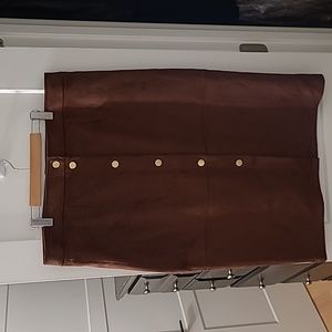 Pennington A brand skirt, brown suede-like material, brass buttons, size 18